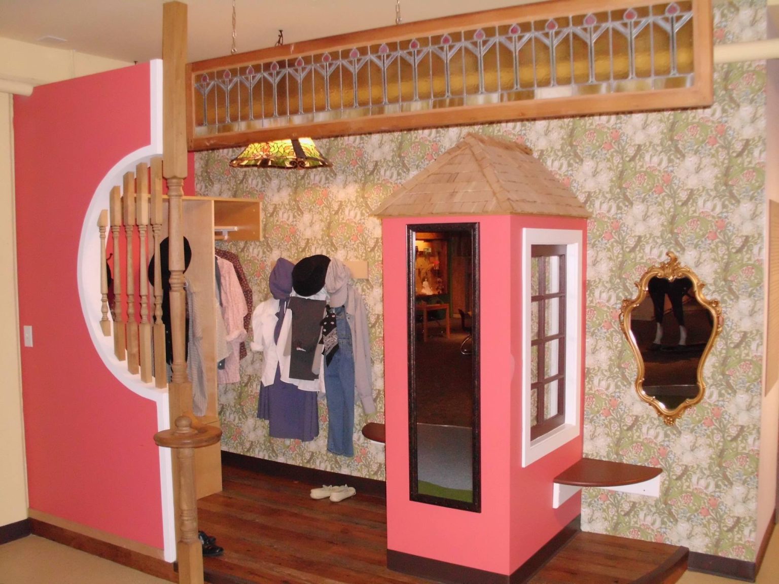 Vaughn Warren Kamloops Children's Museum Dress up Area